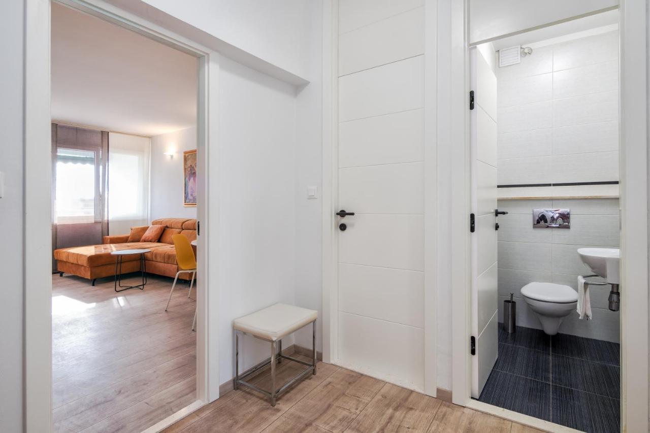 3-Bedroom Sea View Apartment - Balcony, Elevator - Spinut, Split スプリト エクステリア 写真
