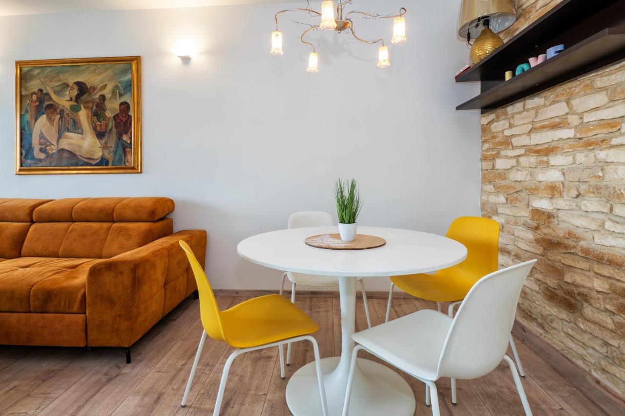 3-Bedroom Sea View Apartment - Balcony, Elevator - Spinut, Split スプリト エクステリア 写真