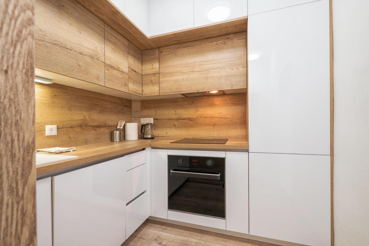 3-Bedroom Sea View Apartment - Balcony, Elevator - Spinut, Split スプリト エクステリア 写真